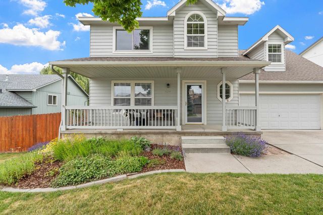 624 Golden Hills Dr, Cheney, WA 99004