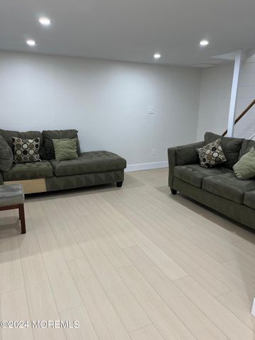 106 Pear Street, Oakhurst, NJ 07755