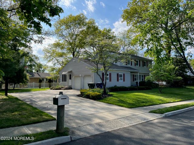 106 Pear Street, Oakhurst, NJ 07755