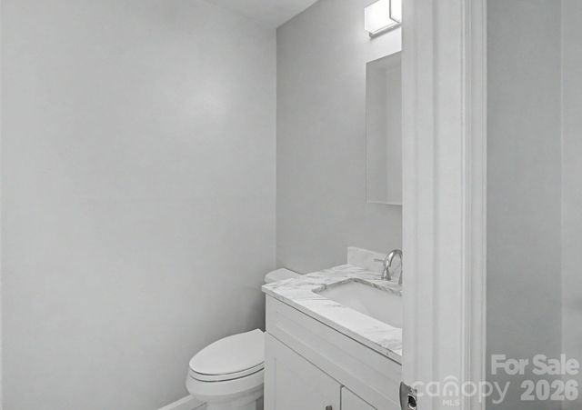 102 Wicklow Drive, Asheville, NC 28806