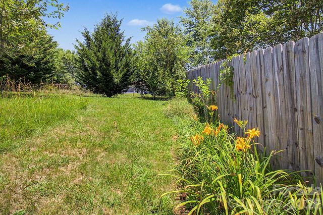 102 Wicklow Drive, Asheville, NC 28806