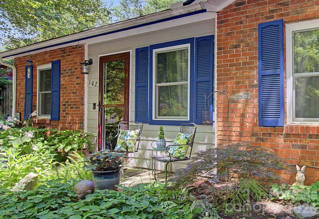102 Wicklow Drive, Asheville, NC 28806