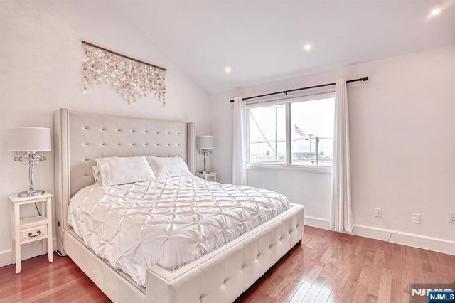 1110 River Road 105, Edgewater, NJ 07020