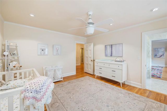 3545 Lincoln Place Drive, Des Moines, IA 50312