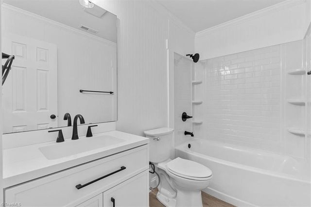 1501 Earl Drive, Greensboro, NC 27406