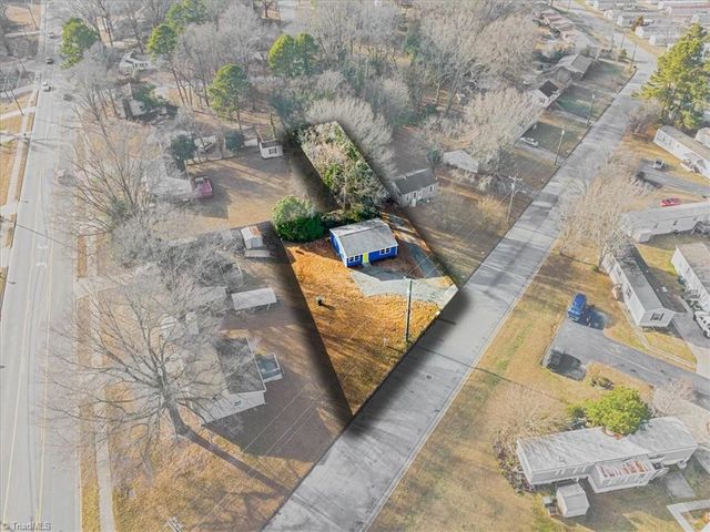 1501 Earl Drive, Greensboro, NC 27406