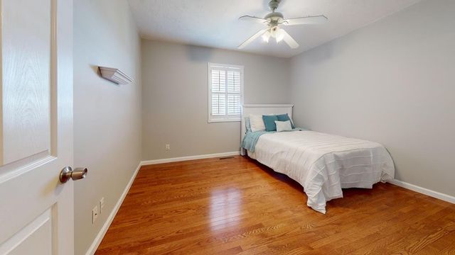 826 Boatman Rd, Cookeville, TN 38506
