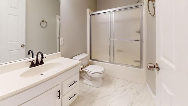 826 Boatman Rd, Cookeville, TN 38506