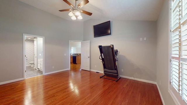 826 Boatman Rd, Cookeville, TN 38506