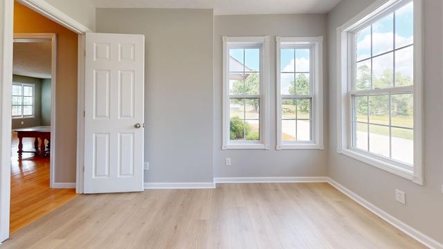 826 Boatman Rd, Cookeville, TN 38506