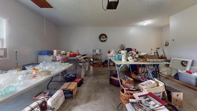 826 Boatman Rd, Cookeville, TN 38506
