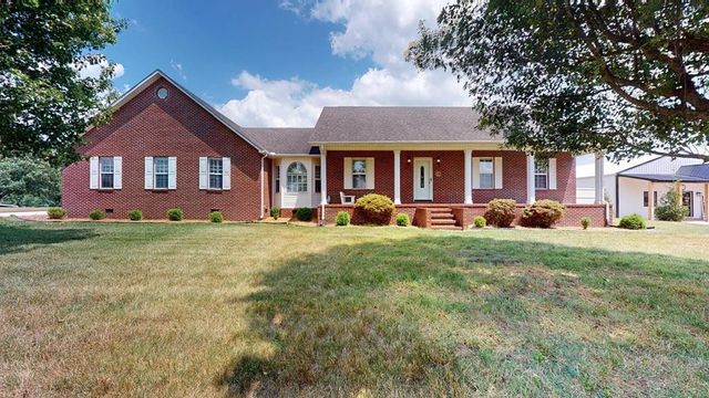 826 Boatman Rd, Cookeville, TN 38506