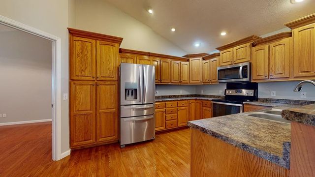 826 Boatman Rd, Cookeville, TN 38506