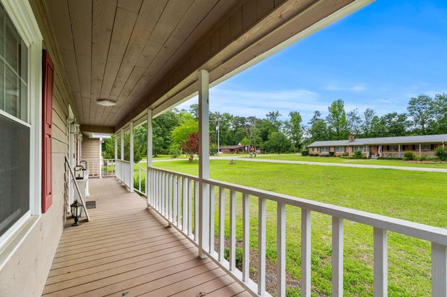 4935 Meadow St., Loris, SC 29569