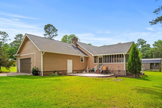 4935 Meadow St., Loris, SC 29569