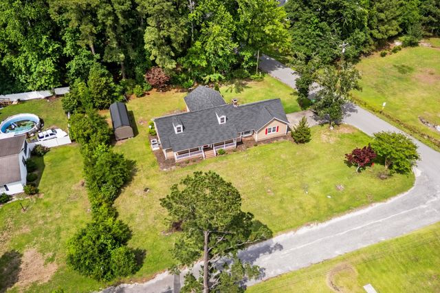 4935 Meadow St., Loris, SC 29569