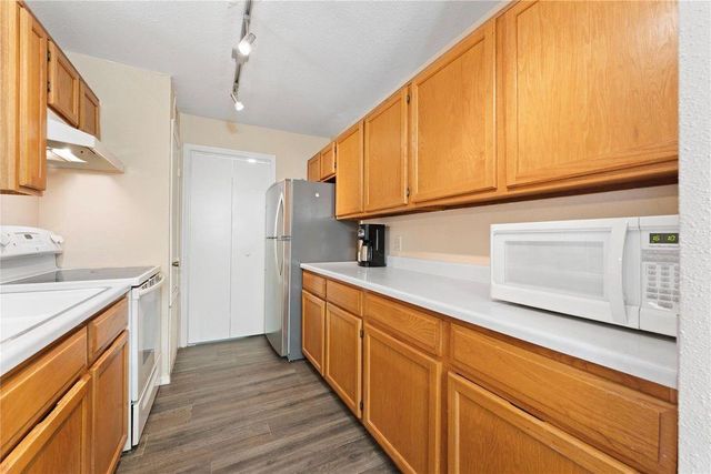 10871 Braes Bend Drive 10871, Houston, TX 77071