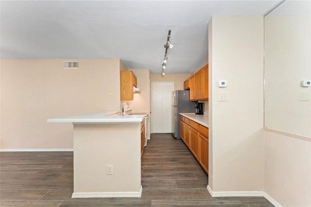 10871 Braes Bend Drive 10871, Houston, TX 77071