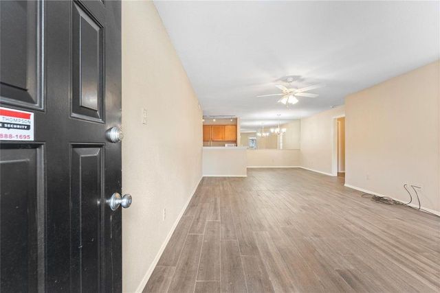 10871 Braes Bend Drive 10871, Houston, TX 77071