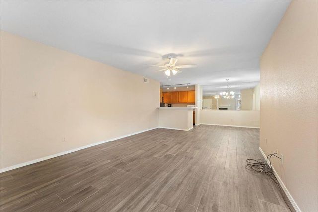 10871 Braes Bend Drive 10871, Houston, TX 77071