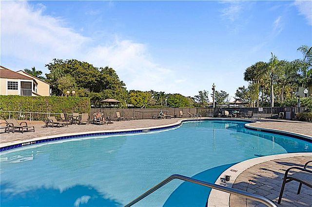 5387 GRAND PARK Place, Boca Raton, FL 33486