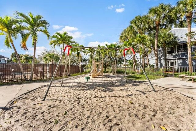 5387 GRAND PARK Place, Boca Raton, FL 33486