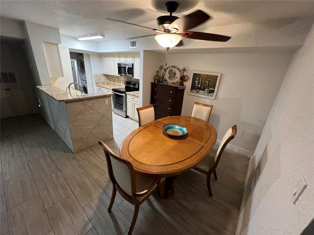 5587 DEVONBRIAR WAY J105, Orlando, FL 32822