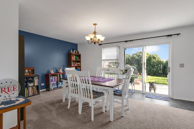 9507 Prairie Edge Road, Wonder Lake, IL 60097