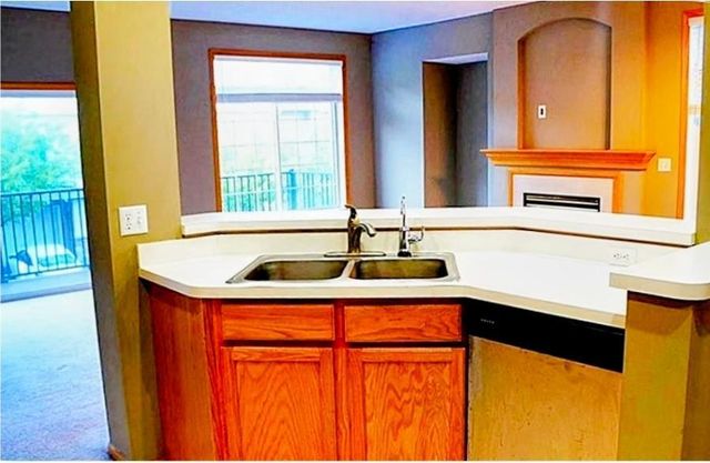 2332 Eagle Trace Lane, Woodbury, MN 55129