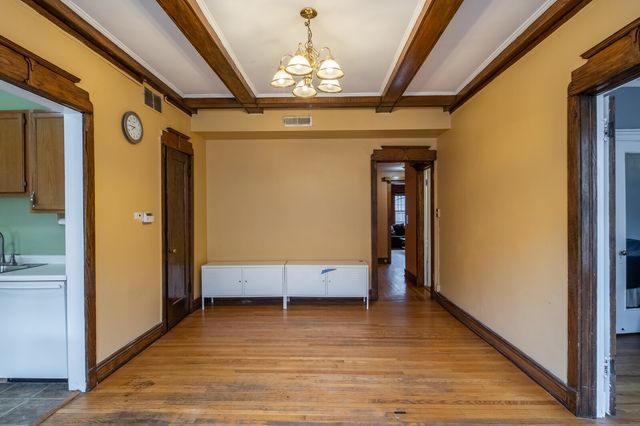 945 E Hyde Park Boulevard 3, Chicago, IL 60615