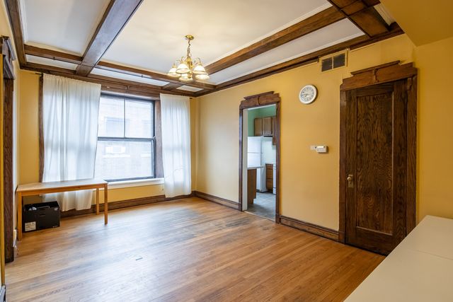 945 E Hyde Park Boulevard 3, Chicago, IL 60615