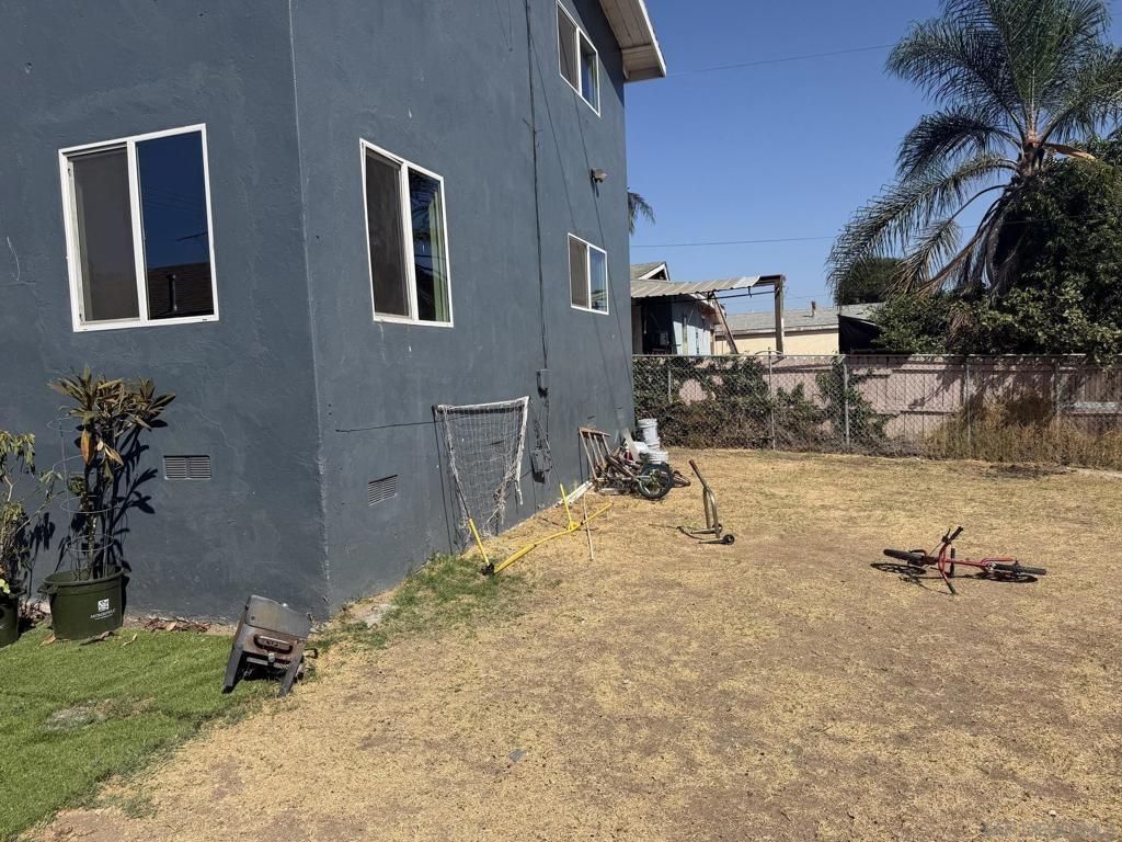 3517 23 J St, San Diego, CA 92102 — photo 2