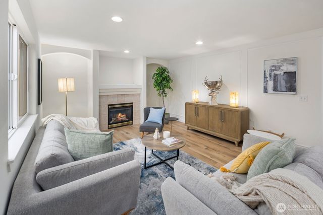 1211 176th Place SW, Lynnwood, WA 98037