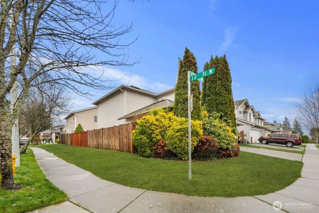 1211 176th Place SW, Lynnwood, WA 98037