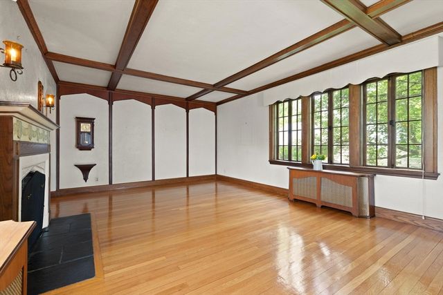 9 Mayfield Rd, Belmont, MA 02478