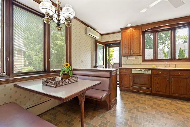 9 Mayfield Rd, Belmont, MA 02478