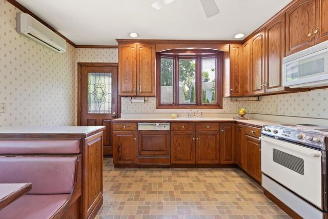 9 Mayfield Rd, Belmont, MA 02478