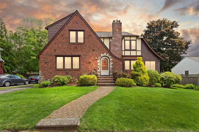 9 Mayfield Rd, Belmont, MA 02478