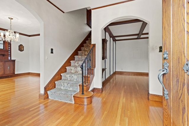 9 Mayfield Rd, Belmont, MA 02478