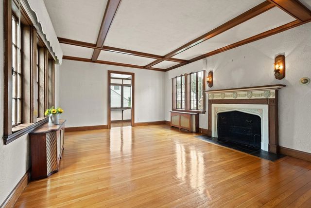 9 Mayfield Rd, Belmont, MA 02478