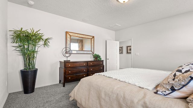 2836 Cantara Lane SW, Albuquerque, NM 87121