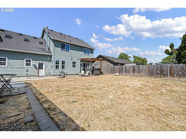 6030 ST HELENA St, Eugene, OR 97402