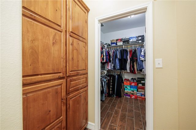 7350 Allman Dr, Corpus Christi, TX 78414
