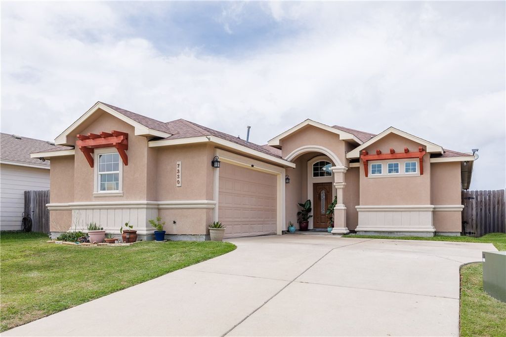 7350 Allman Dr, Corpus Christi, TX 78414