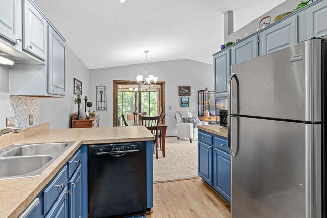 11791 88th Avenue N, Maple Grove, MN 55369