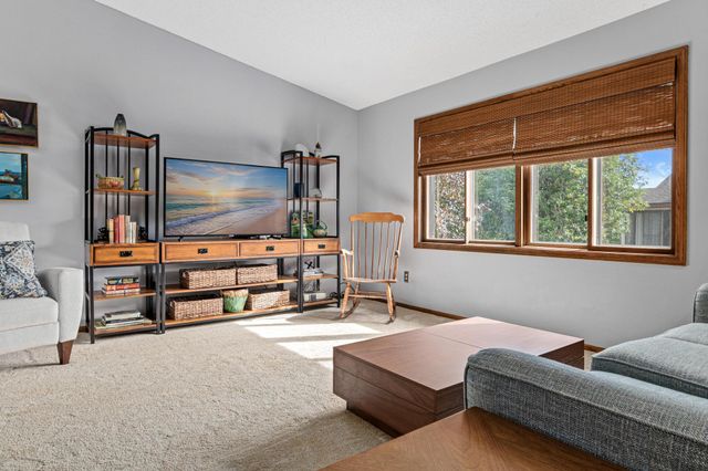 11791 88th Avenue N, Maple Grove, MN 55369