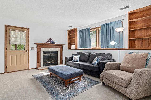 11791 88th Avenue N, Maple Grove, MN 55369