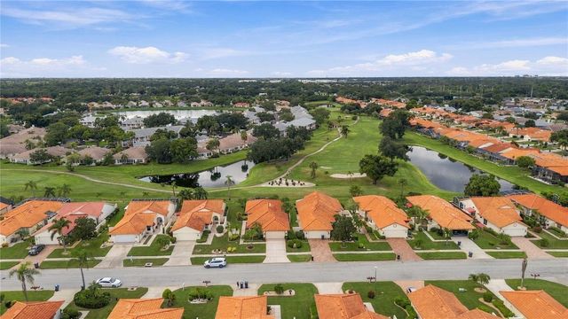 4712 PERIDIA BOULEVARD E, Bradenton, FL 34203