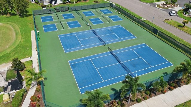 4712 PERIDIA BOULEVARD E, Bradenton, FL 34203