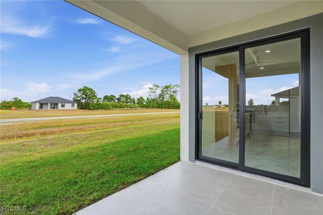 9027 Bamboo CIR, Labelle, FL 33935